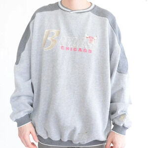 Vintage 80's Starter  NBA Chicago Bulls Grey Crew Neck Sweater XXL